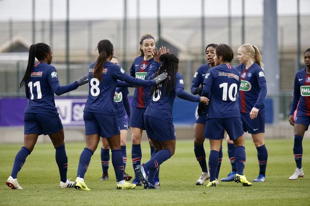  法国杯决赛，巴黎圣日耳曼轻松捧杯