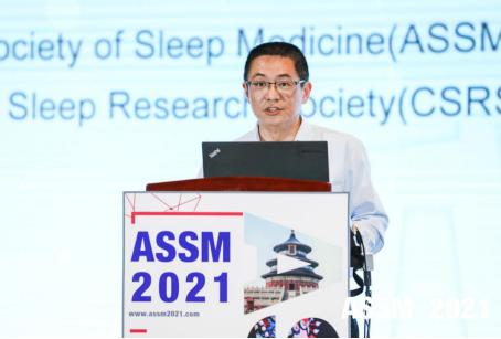  亚洲新星闪耀赛场斩获关键三分