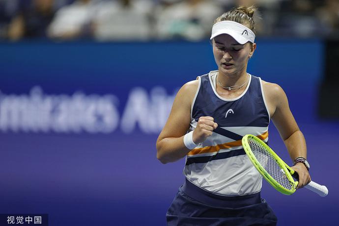  克雷吉茨科娃法网黑马一黑到底