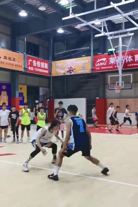  街球高手齐聚一堂，民间赛事掀起热潮