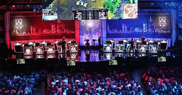  电竞赛事落户古城掀起全民热潮